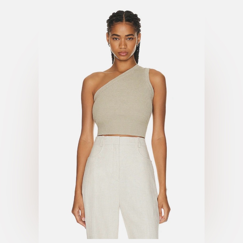 ❌SOLD❌Jacquemus Ascu One Shoulder Linen Top